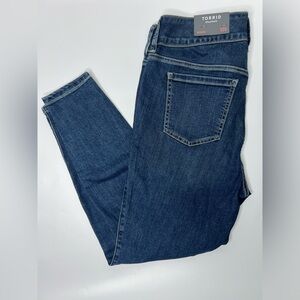 Brand new with tags Torrid High rise Jeggings super skinny leg opening
